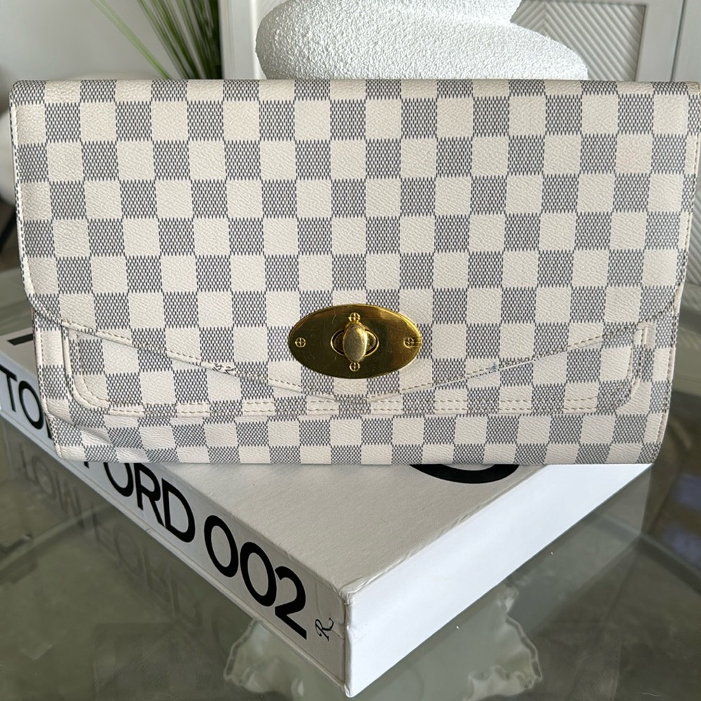 Beautiful Clutch 😍